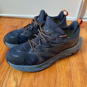 Hoka Men’s Anacapa Sneaker.